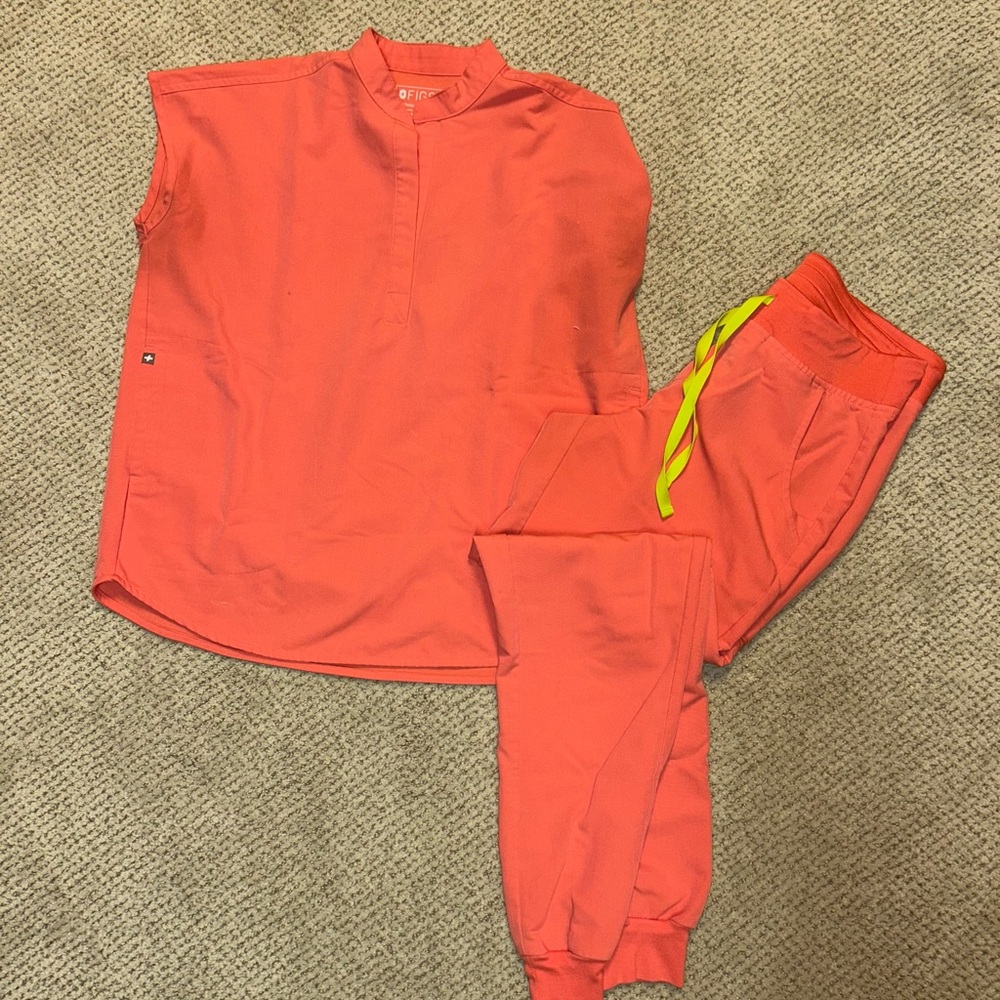 FIGS scrub set Rafaela (xs) and jogger bottoms (s)